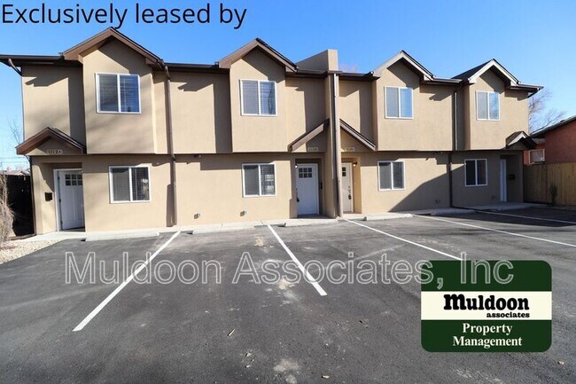 Building Photo - 1112 Cypress St Unit B