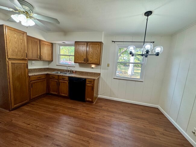 Photo - 10275 Kennerly Rd