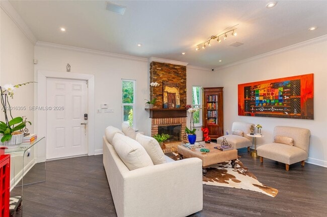 Photo - 3610 Douglas Rd
