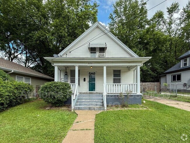 Building Photo - 820 S New Ave Rental