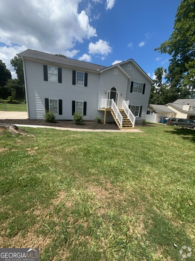 Building Photo - 1206 St Andrews Dr Rental