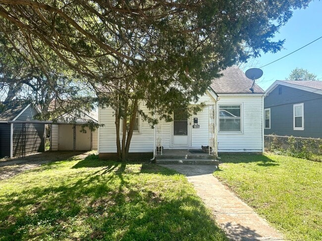 Photo - Cute House For Rent!