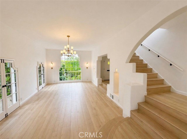 Photo - 710 Adelaide Pl