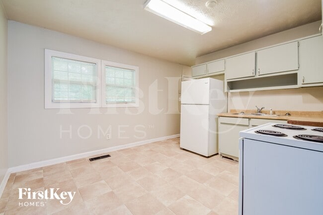Photo - 8277 Dunellen Ln