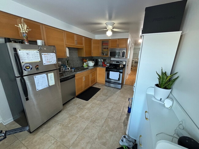 Building Photo - 286-288 8th St Rental