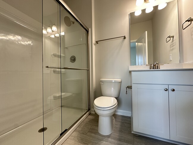 Photo - 2801 Farmhouse Dr