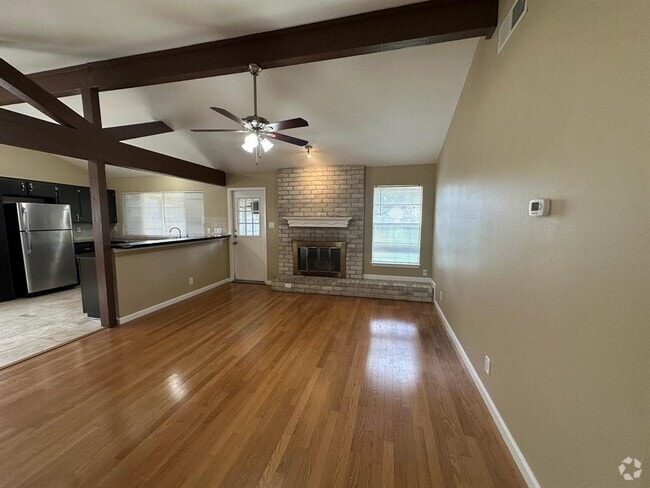 Building Photo - 13314 Perthshire St Rental