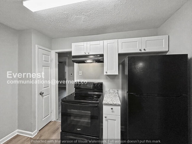 Photo - Limited Time Special Offer! / 3 Bed/2 Bath Home with Fenced Yard / Pet-Friendly