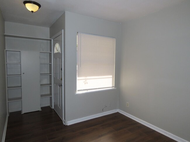 Photo - Three bedroom, One Bath Duplex Near Hospit...