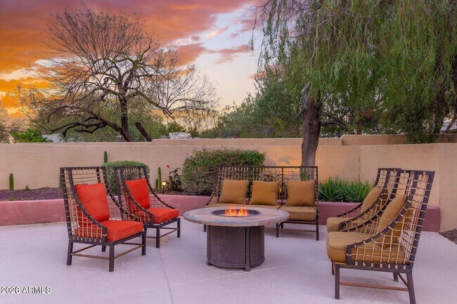 5620 N Casa Blanca Dr