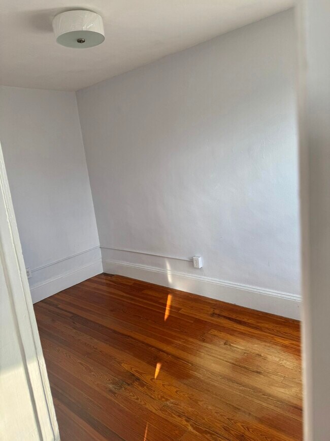 Bedroom/office