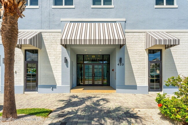 Photo - 410 Hayes Ave Unit 203