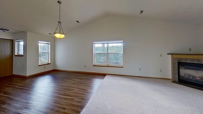 2783 Gateway Ave Unit 6