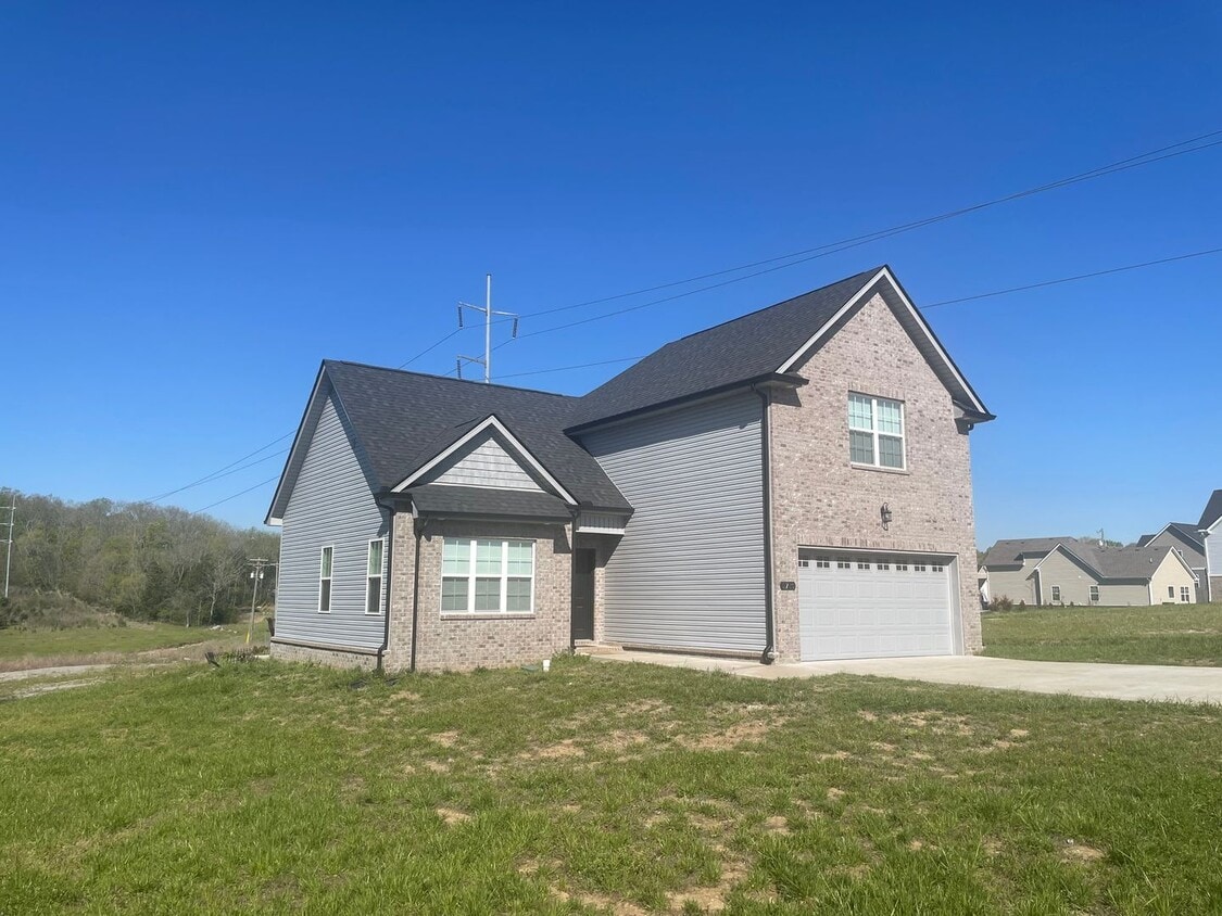 Newer Rental Home in Smyrna - Newer Rental Home in Smyrna