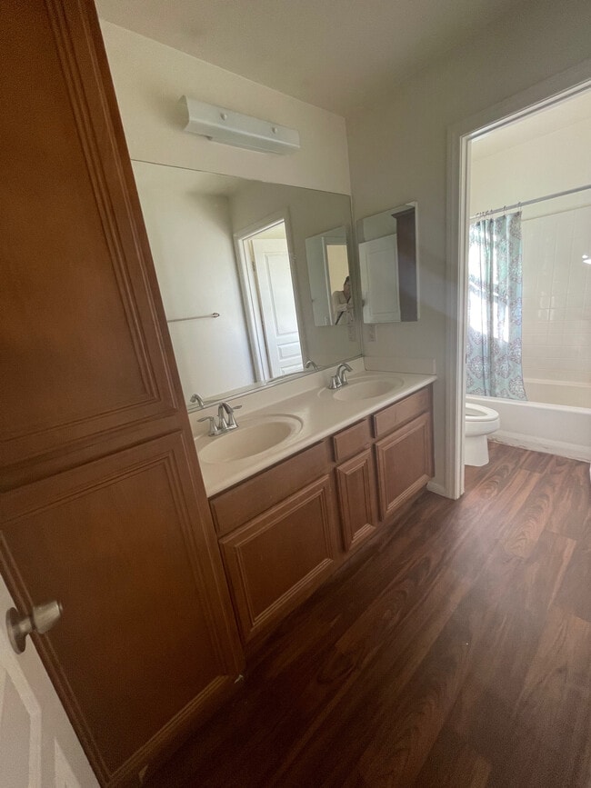 Photo - 1919 Sugar Maple Ln