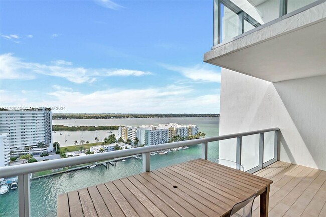 7928 East Dr Unit 1804