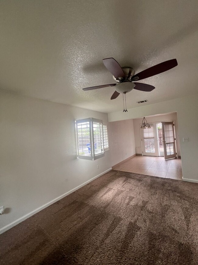 Photo - Super cute 2 bedroom condo