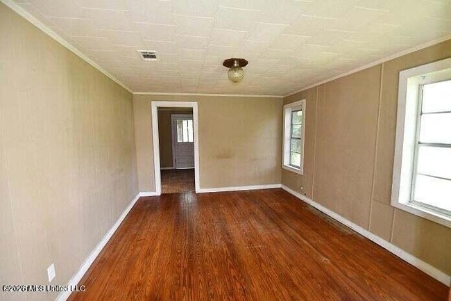 105 Florida Ave