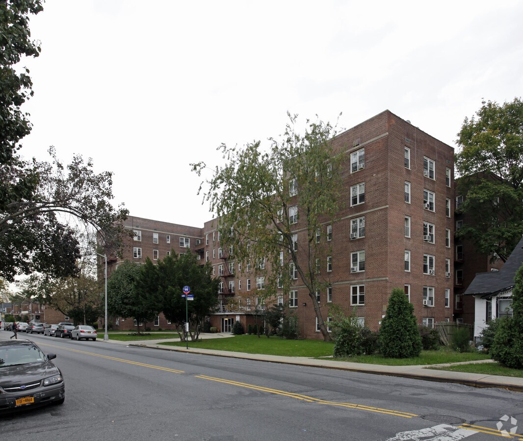 Auburndale House - Auburndale House