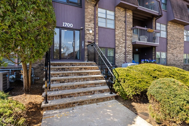 Photo - 1724 Country Mill Dr