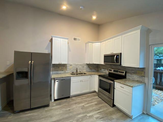 Photo - 1015 E Yager Ln Unidad 29
