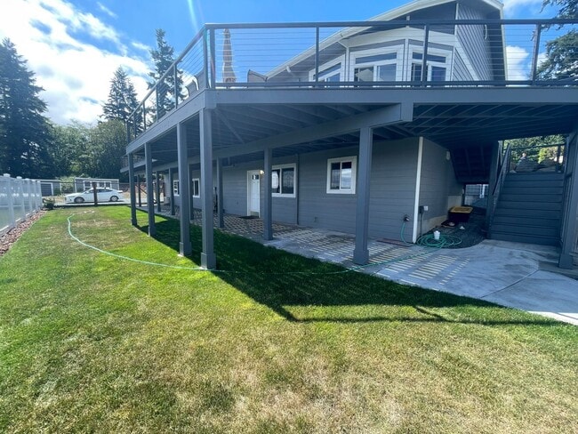 Photo - Spacious and Modern 3 Bedroom Sunlit Basem...