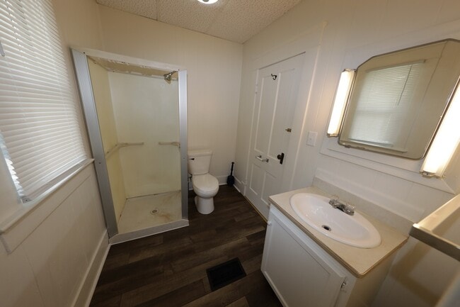 Photo - 521 Dewey Ave Unidad 521 Dewey Ave Apt 1