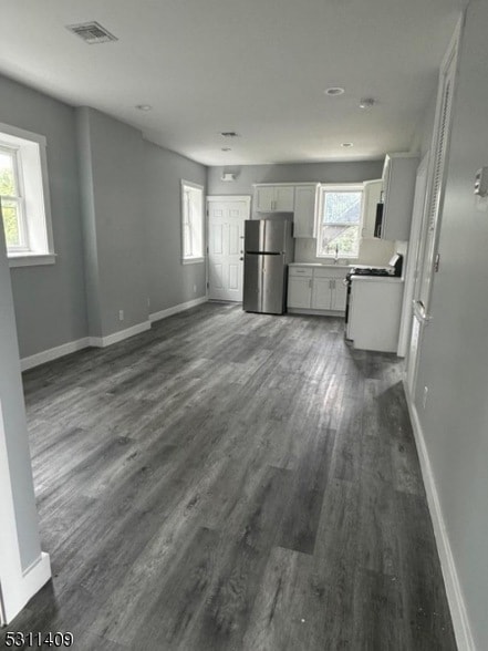 4 Winans St Unit 3
