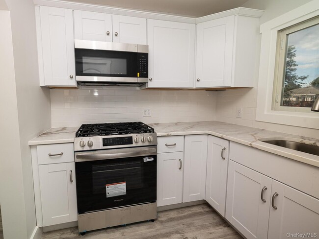 Photo - 47 Wood St Unit 2nd floor