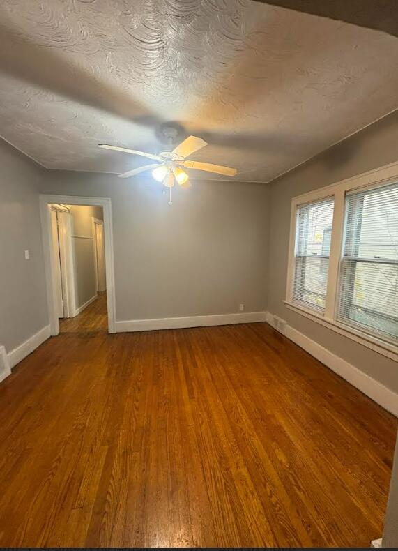 Photo - 2197 Springle St