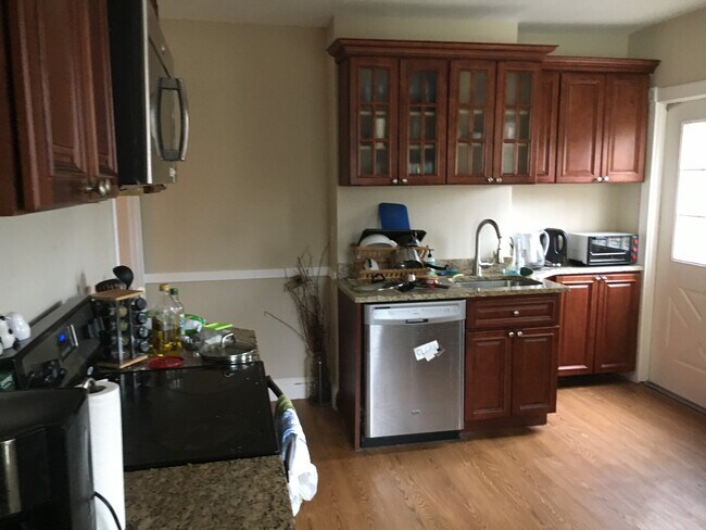 Photo - 17 Putnam Ave Rental