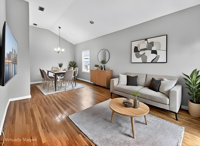 Photo - 43 Manhattan Ave Unit 2