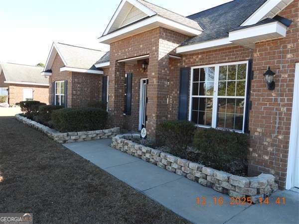 Photo - 493 Parish Loop