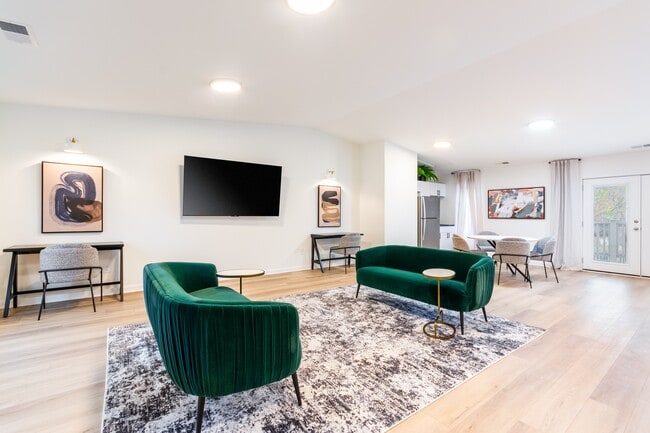 Building Photo - The Enclave at 38 Twenty Two