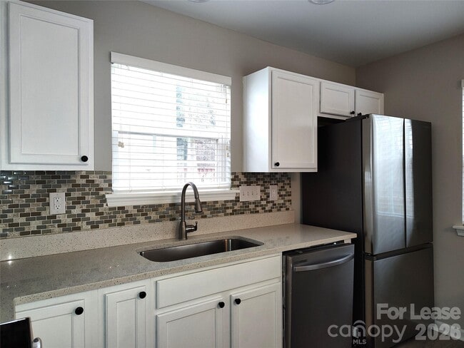 Photo - 7383 Sun Dance Dr