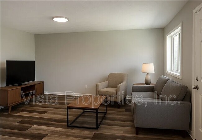 Photo - 388 Elmwood Dr