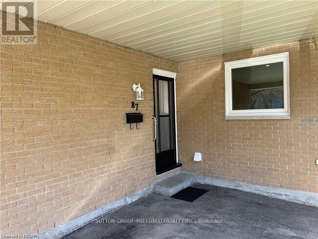 Photo - 87 Monmore Rd