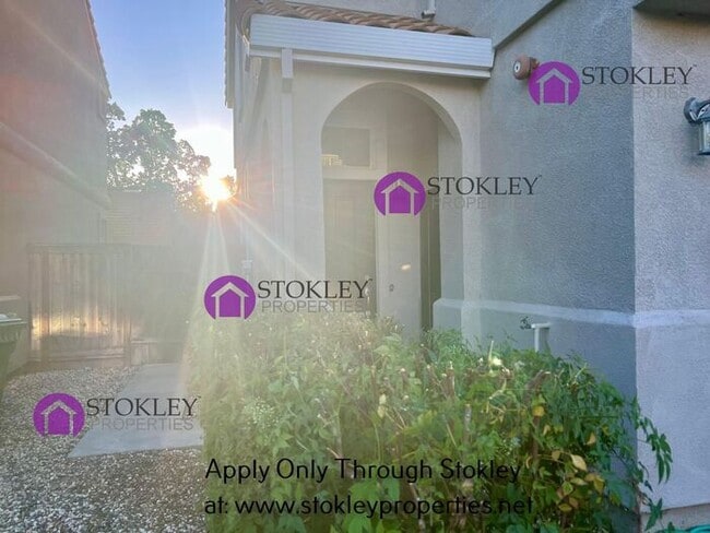 Photo - 1019 Sycamore Ln