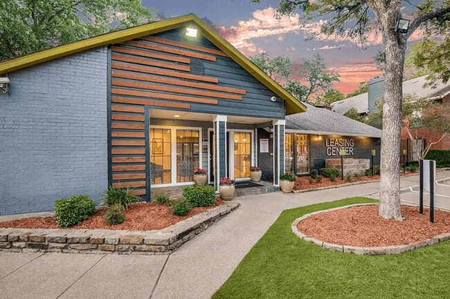 Building Photo - Cottonwood Rental