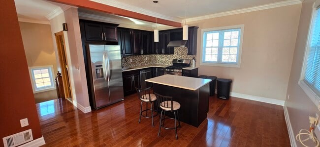 Photo - 8522 115th St Unidad Second Floor