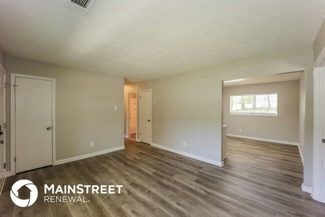 Photo - 8143 Huntington Dr