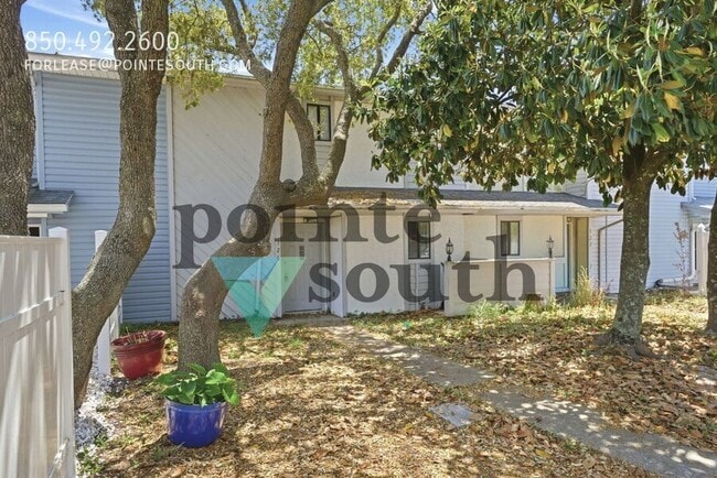 Building Photo - 126 Pine Ridge Trce