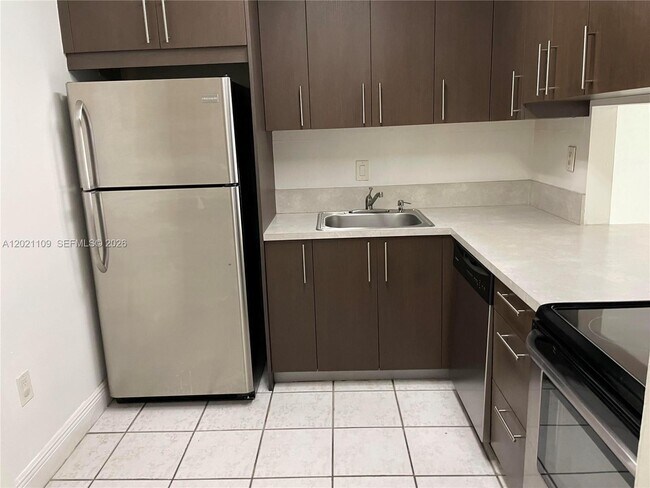 Photo - 4920 NW 79th Ave Unit 212