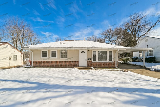 Building Photo - 1220 St Bernadette Ln