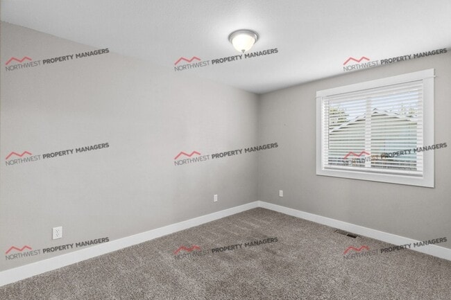 Photo - STATUS: AVAILABLE | R37 | $2495