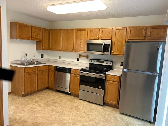 Photo - 9326 Inland Ln N