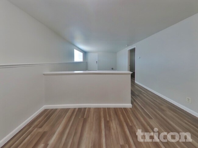 Photo - 331 San Marino Ave