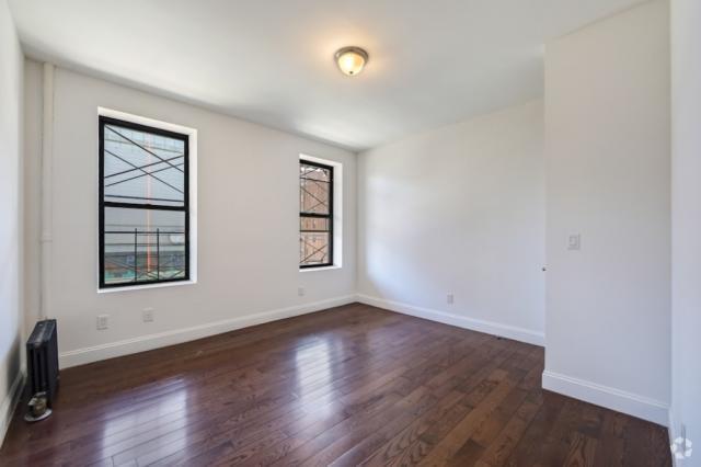 Building Photo - 5 bedroom in NEW YORK NY 10027 Rental