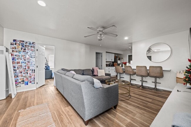6239-6241 Mary Lane Dr