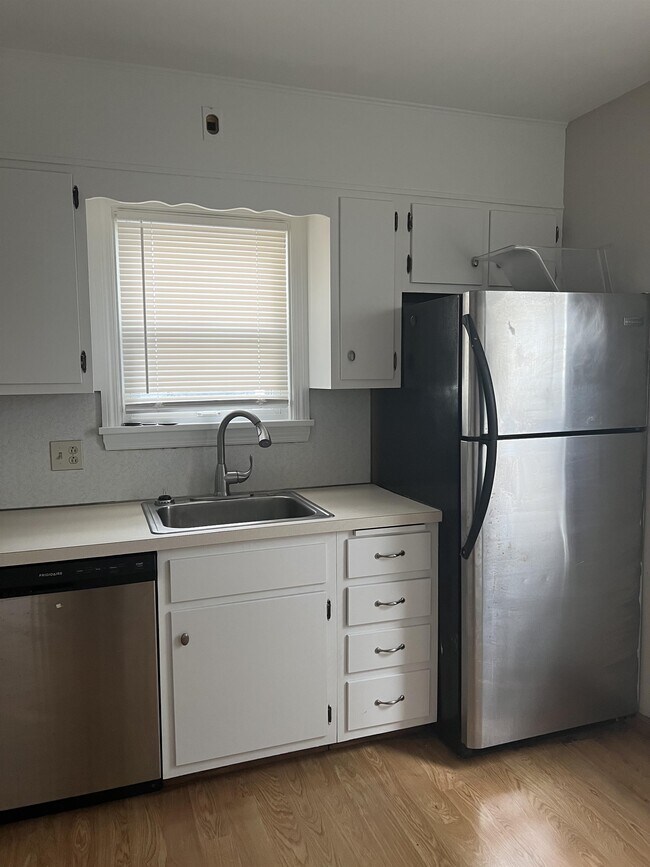 Photo - 1619 South Ave